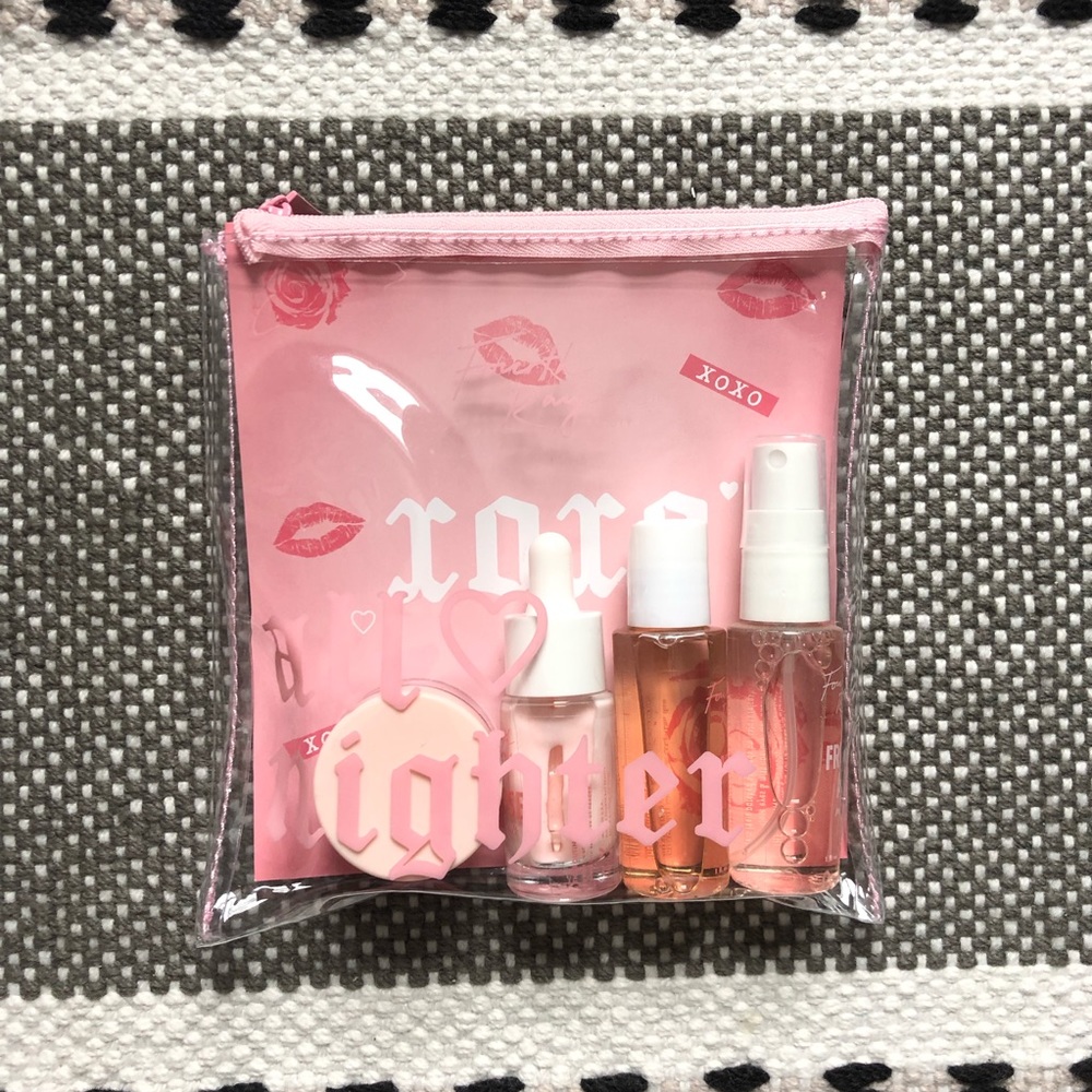 NWT Colourpop Fourth Ray All Nighter Skincare Set